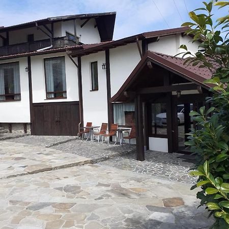 No Comment Rustic Hotel Curtea De Arges Exterior photo