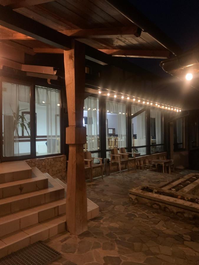 No Comment Rustic Curtea De Arges Exterior photo