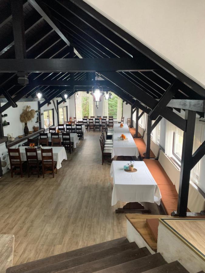 No Comment Rustic Hotel Curtea De Arges Exterior photo