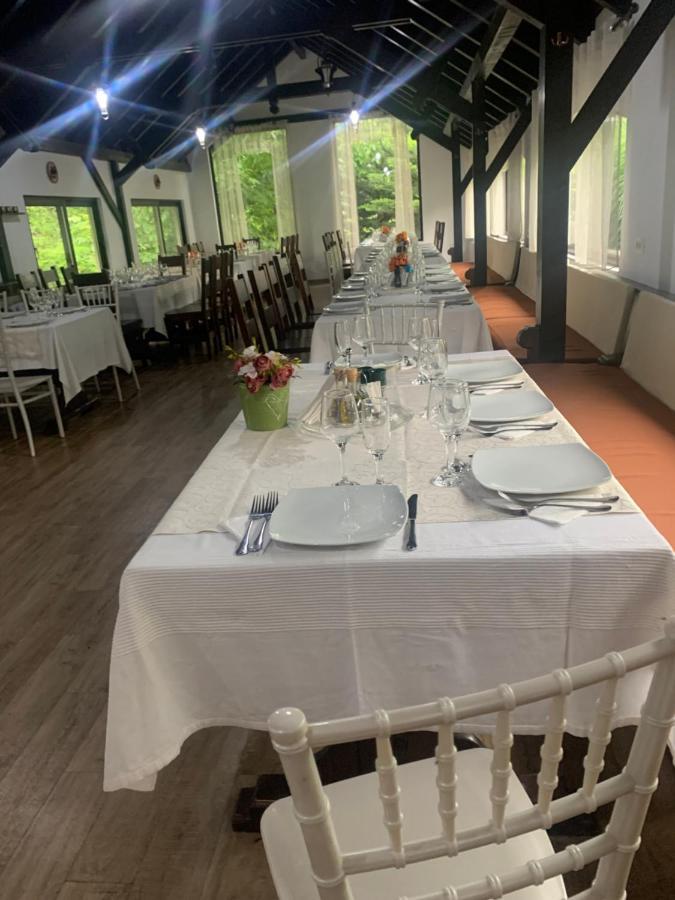 No Comment Rustic Hotel Curtea De Arges Exterior photo