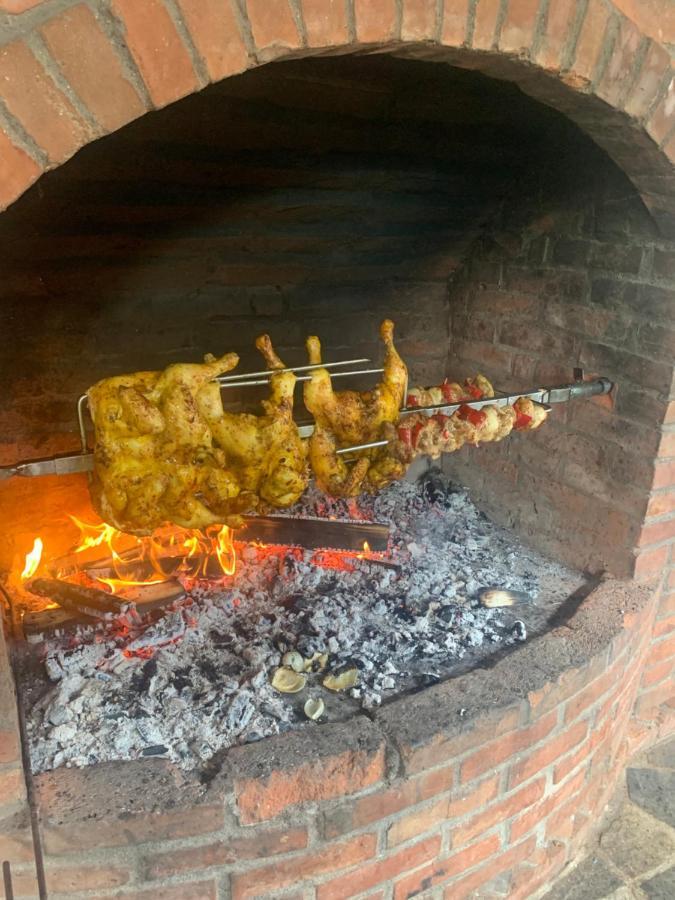 No Comment Rustic Hotel Curtea De Arges Exterior photo