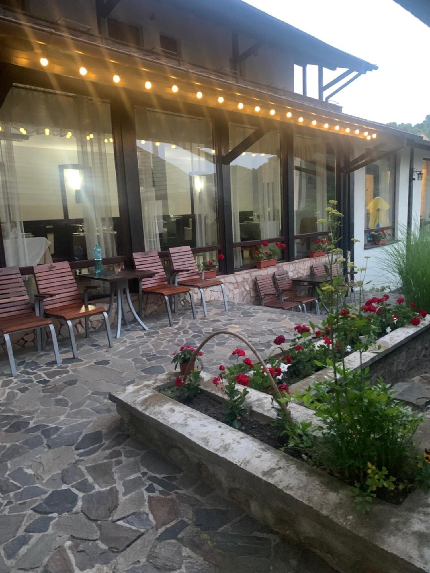 No Comment Rustic Curtea De Arges Exterior photo