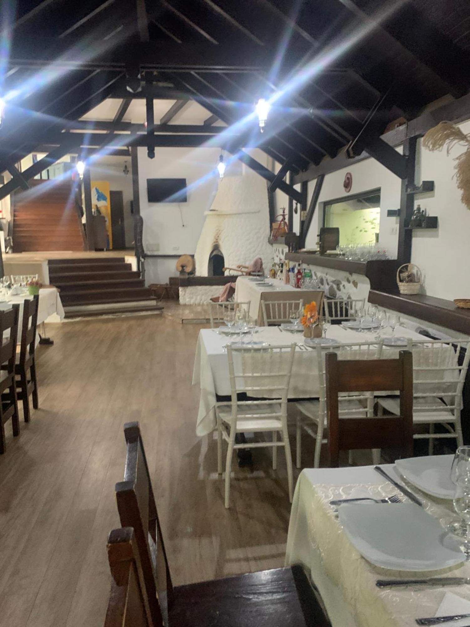 No Comment Rustic Hotel Curtea De Arges Exterior photo